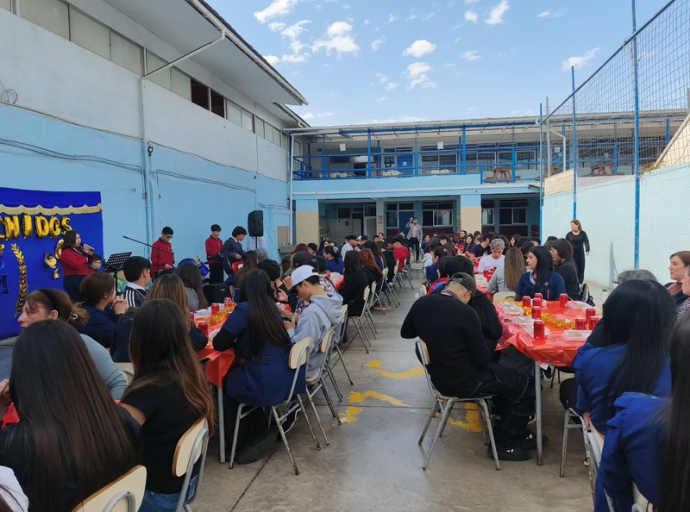 PRIMER ENCUENTRO DE EX ALUMNOS 