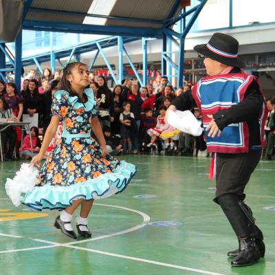 Presentacion Cueca 1 Ciclo 9