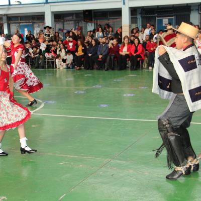 Presentacion Cueca 2 Ciclo 14