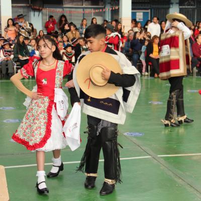 Presentacion Cueca 2 Ciclo 4